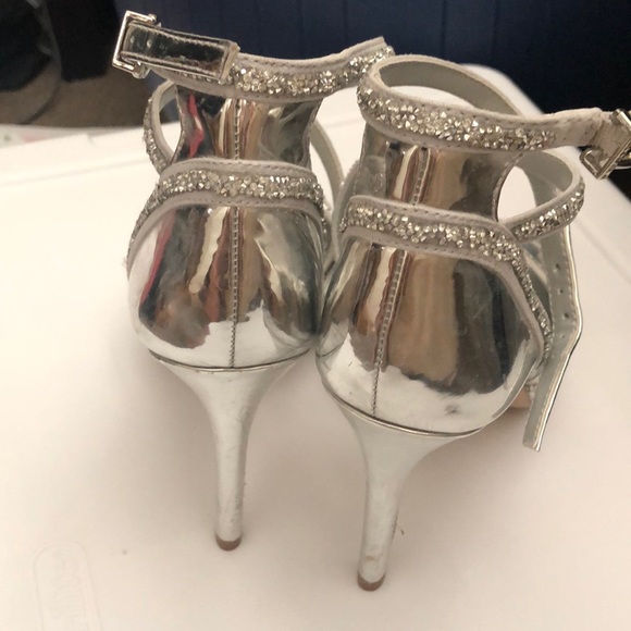 Gianni Bini Silver Heels - Picture 2 of 3
